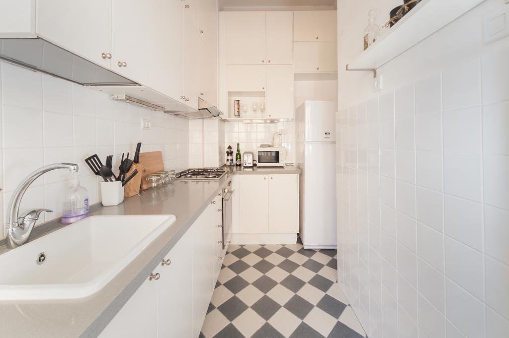 Charming 2Bd Apt W/ Balcony By Sea N' Rent Tel Aviv Rom bilde