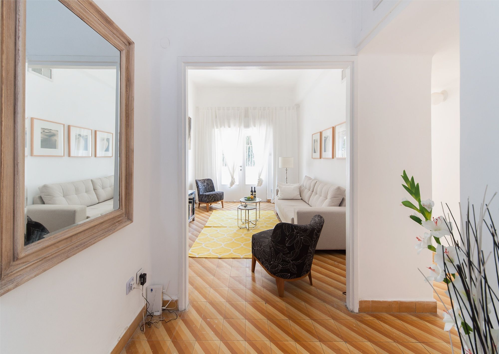Charming 2Bd Apt W/ Balcony By Sea N' Rent Tel Aviv Eksteriør bilde